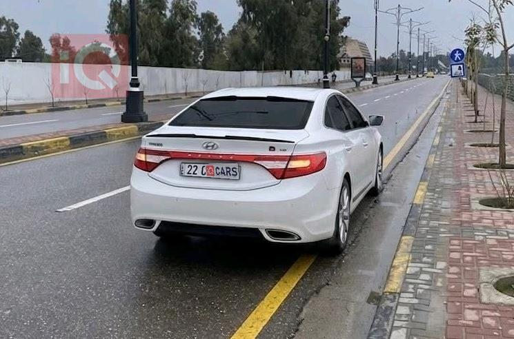 هيونداي أزيرا
